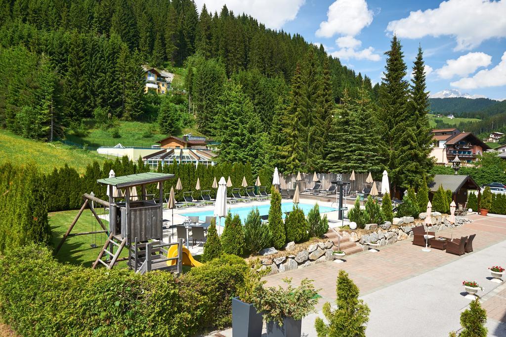 Hotel Happy Филцмос Екстериор снимка