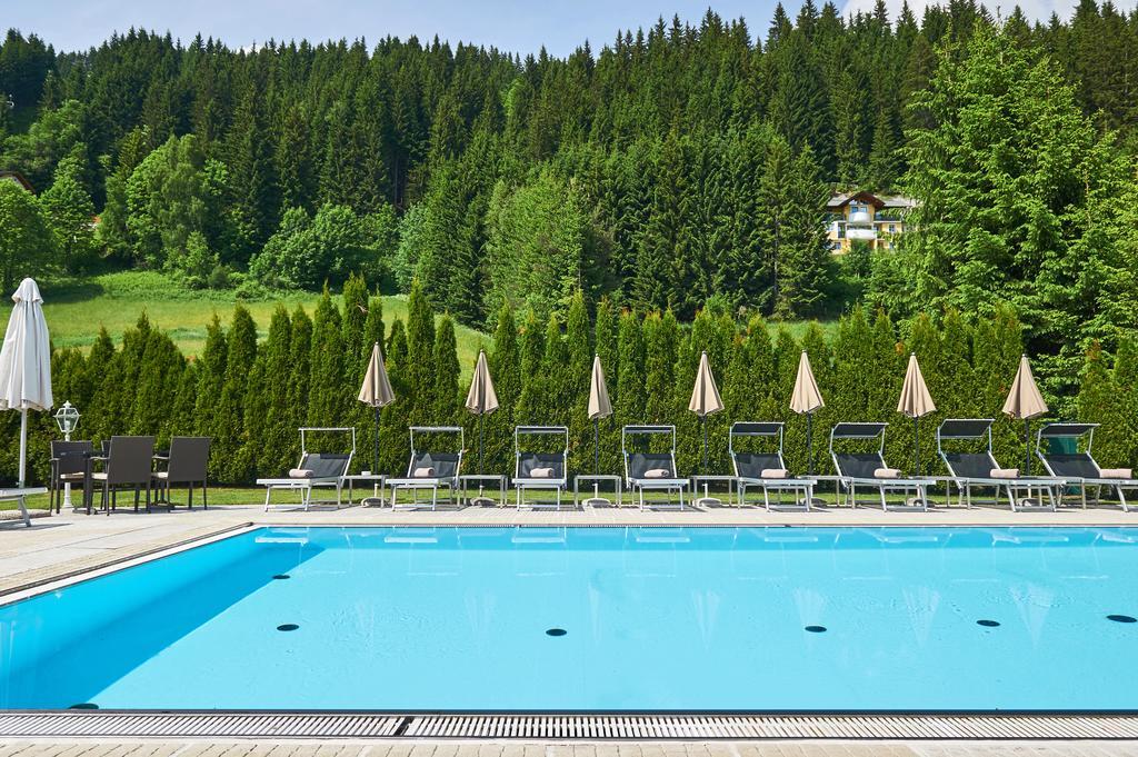 Hotel Happy Филцмос Екстериор снимка